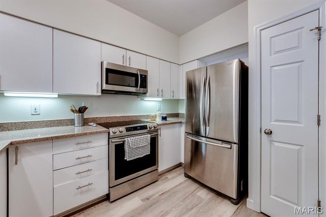 4111 W Pine Boulevard 11, St Louis, MO 63108