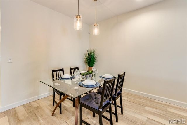 4111 W Pine Boulevard 11, St Louis, MO 63108