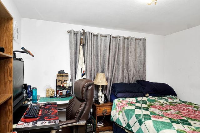 22304 113th Place SE, Kent, WA 98031
