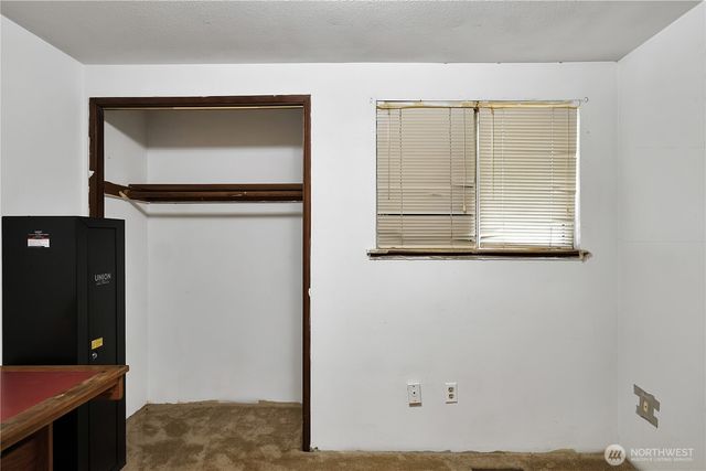 22304 113th Place SE, Kent, WA 98031
