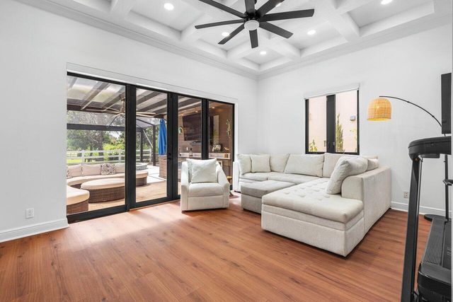 8984 Three Rail Drive, Boynton Beach, FL 33472