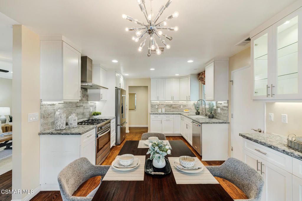 Image 2 of property listing at 3792 Danmont Court, Newbury Park, CA 91320