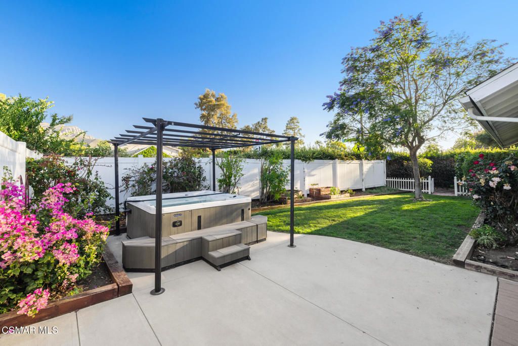 Image 23 of property listing at 3792 Danmont Court, Newbury Park, CA 91320