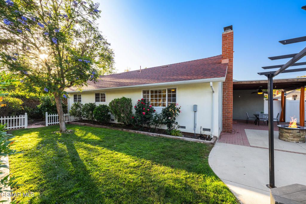 Image 25 of property listing at 3792 Danmont Court, Newbury Park, CA 91320