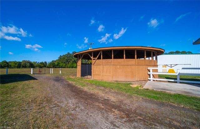 1913 Whaleyville BLVD, Suffolk, VA 23434