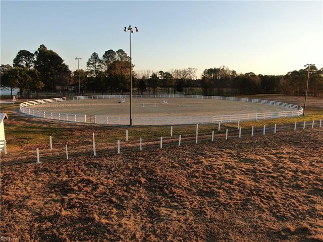 1913 Whaleyville BLVD, Suffolk, VA 23434