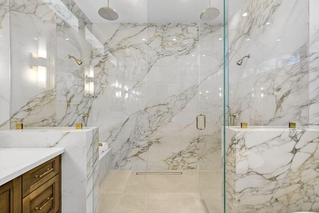 212 Gregory Place, West Palm Beach, FL 33405