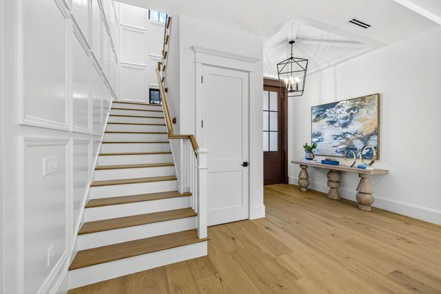 212 Gregory Place, West Palm Beach, FL 33405