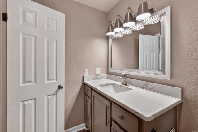 16 Cambre Circle, Hot Springs Village, AR 71909