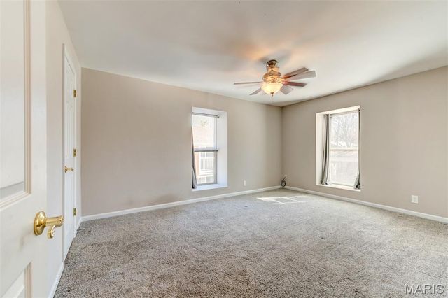 530 Nirk Avenue G, St Louis, MO 63122