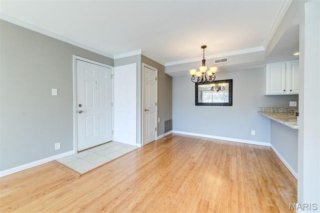 530 Nirk Avenue G, St Louis, MO 63122