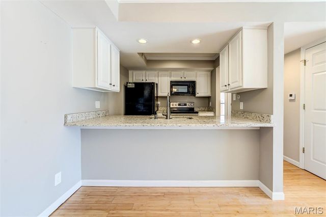 530 Nirk Avenue G, St Louis, MO 63122