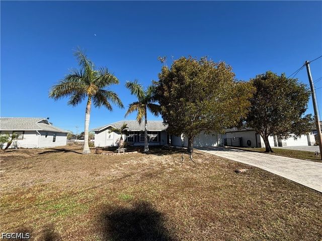 1213 SW 8th PL, Cape Coral, FL 33991