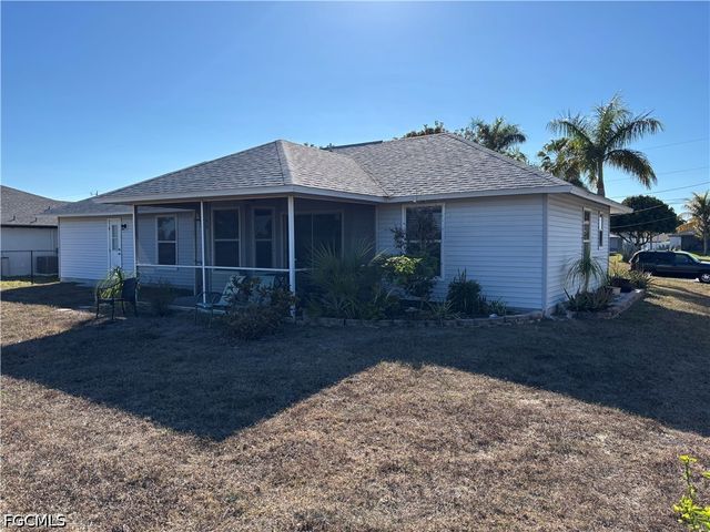 1213 SW 8th PL, Cape Coral, FL 33991