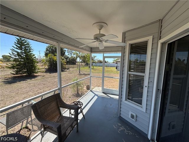 1213 SW 8th PL, Cape Coral, FL 33991