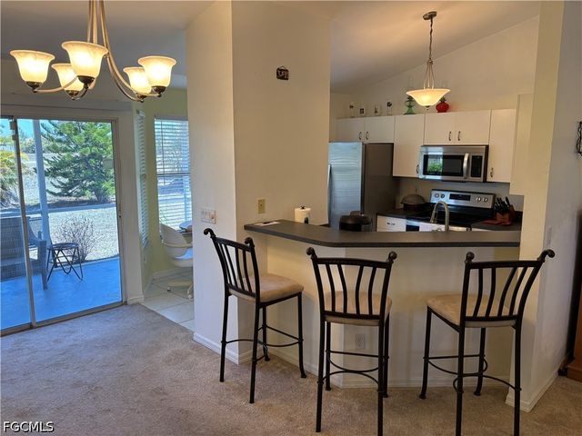 1213 SW 8th PL, Cape Coral, FL 33991