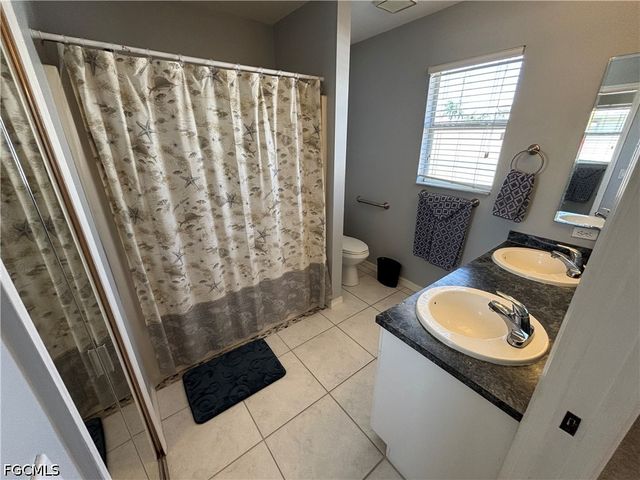 1213 SW 8th PL, Cape Coral, FL 33991