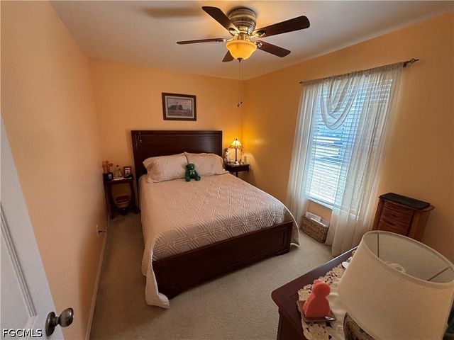 1213 SW 8th PL, Cape Coral, FL 33991