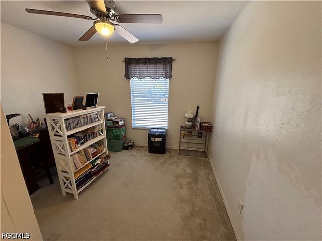 1213 SW 8th PL, Cape Coral, FL 33991