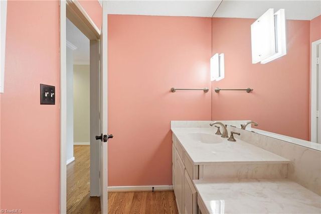 113 Maple Hill Court, Winston-salem, NC 27106