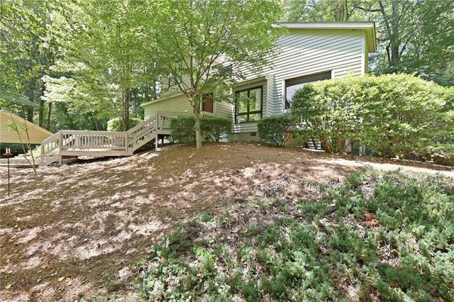 113 Maple Hill Court, Winston-salem, NC 27106