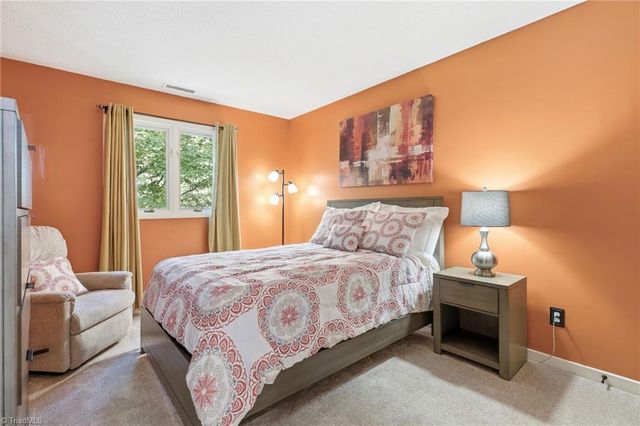 113 Maple Hill Court, Winston-salem, NC 27106