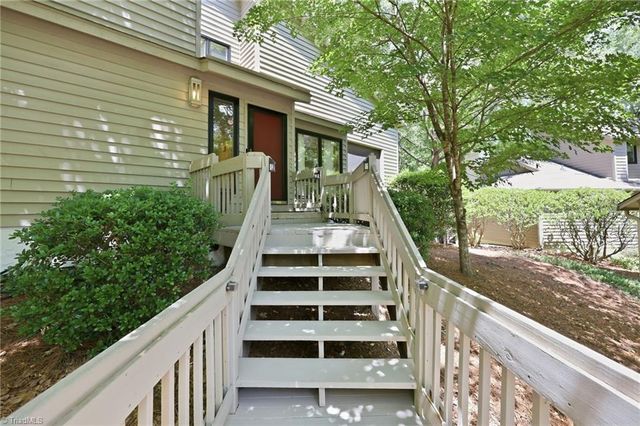 113 Maple Hill Court, Winston-salem, NC 27106