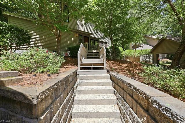 113 Maple Hill Court, Winston-salem, NC 27106