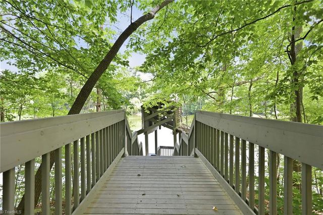 113 Maple Hill Court, Winston-salem, NC 27106