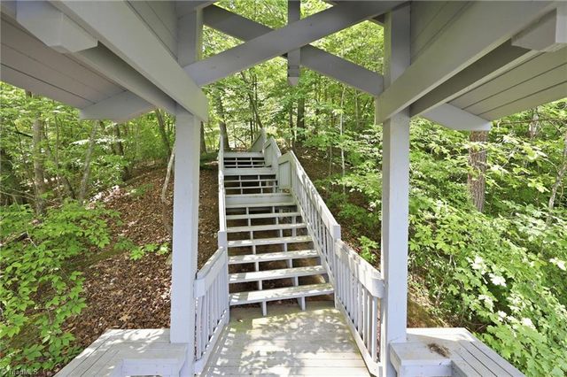 113 Maple Hill Court, Winston-salem, NC 27106