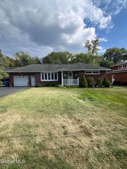180 Marshall Avenue, Schenectady, NY 12304