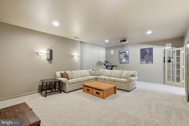 7625 GREAT DOVER ST, Gainesville, VA 20155