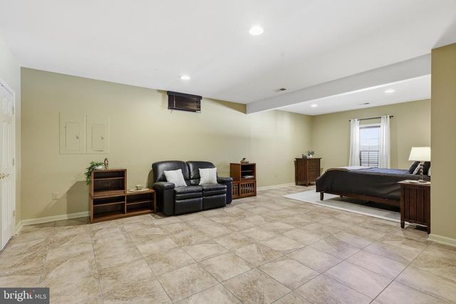 7625 GREAT DOVER ST, Gainesville, VA 20155