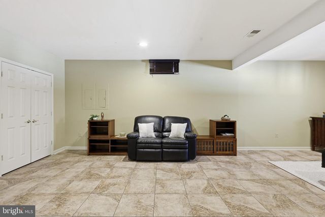 7625 GREAT DOVER ST, Gainesville, VA 20155