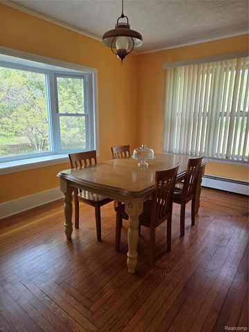 403 East Road, Holly Village, MI 48442