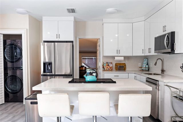 218 SW 7th Street, Dania Beach, FL 33004