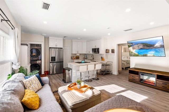 218 SW 7th Street, Dania Beach, FL 33004