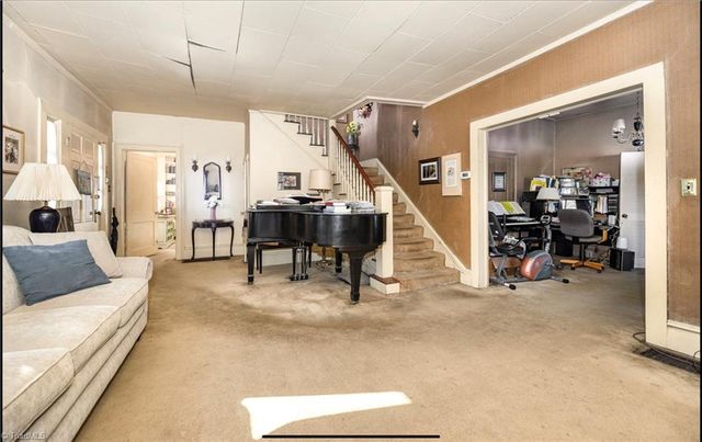 207 Summit Street, Walnut Cove, NC 27052
