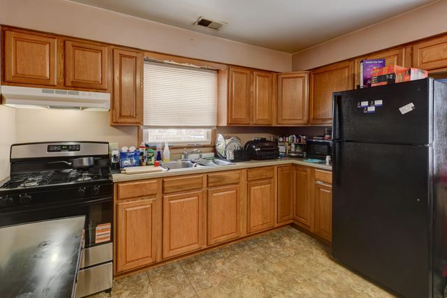 902 N Wood Street, Griffith, IN 46319