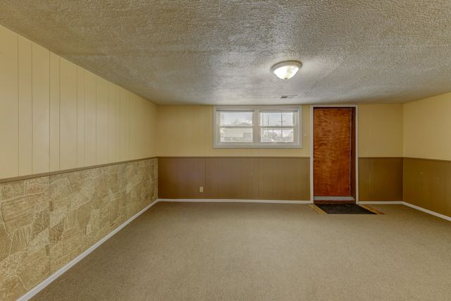 902 N Wood Street, Griffith, IN 46319