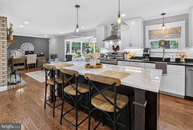 14063 TIMOTHY DR, Gainesville, VA 20155