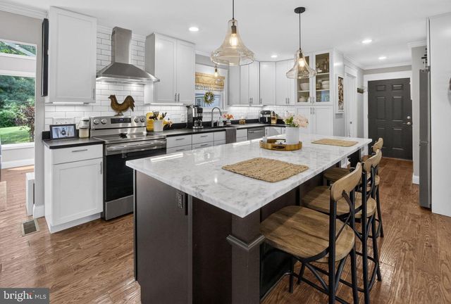 14063 TIMOTHY DR, Gainesville, VA 20155