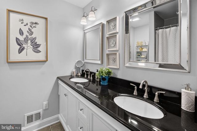 14063 TIMOTHY DR, Gainesville, VA 20155