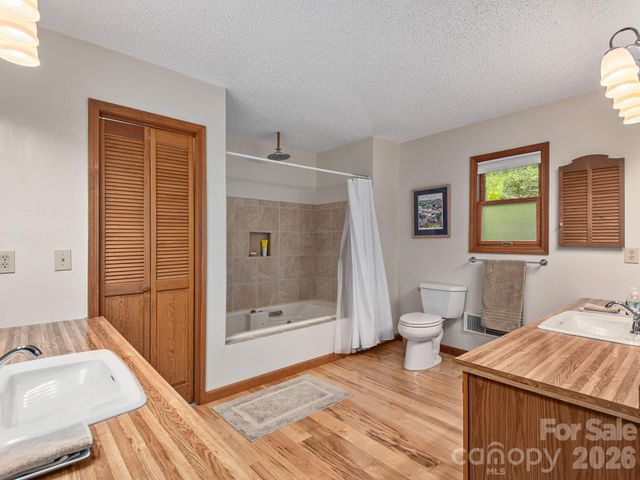 744 Laurel Ridge Road, Maggie Valley, NC 28751