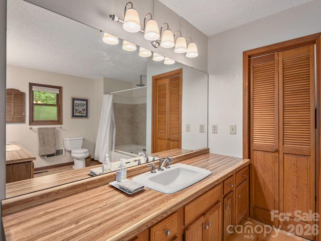 744 Laurel Ridge Road, Maggie Valley, NC 28751