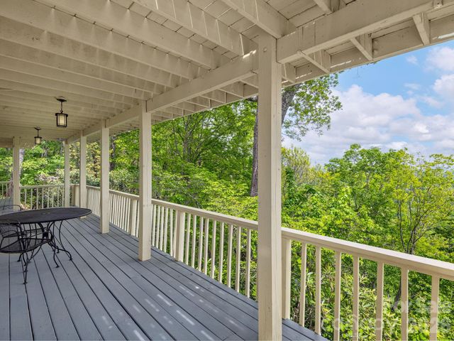 744 Laurel Ridge Road, Maggie Valley, NC 28751