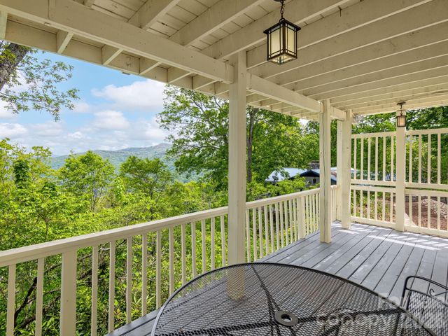 744 Laurel Ridge Road, Maggie Valley, NC 28751