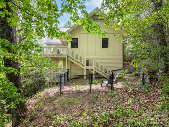 744 Laurel Ridge Road, Maggie Valley, NC 28751