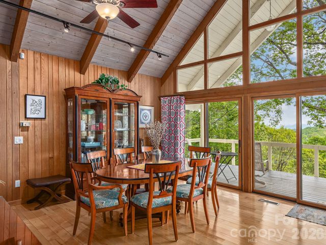 744 Laurel Ridge Road, Maggie Valley, NC 28751
