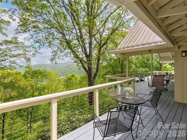 744 Laurel Ridge Road, Maggie Valley, NC 28751
